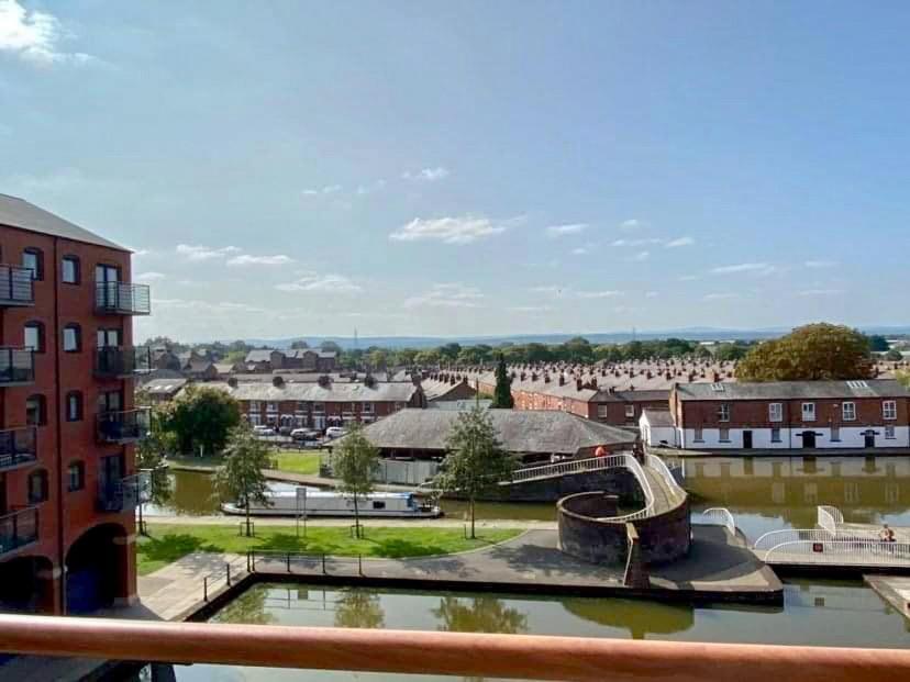 City Centre Chester Waterways Apartment Экстерьер фото