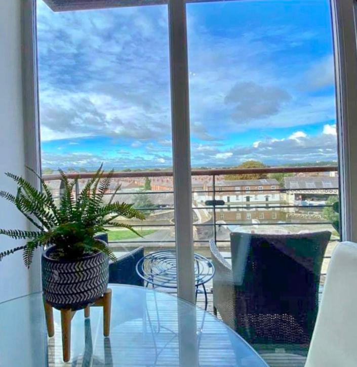 City Centre Chester Waterways Apartment Экстерьер фото