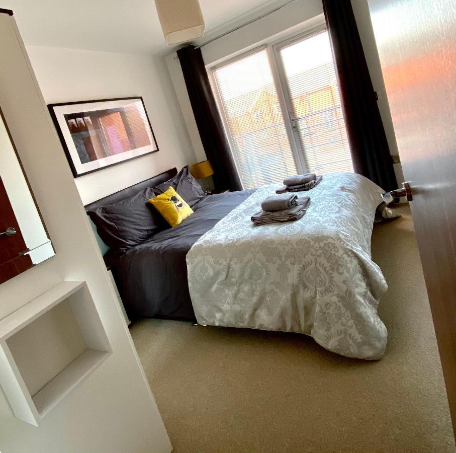 City Centre Chester Waterways Apartment Экстерьер фото