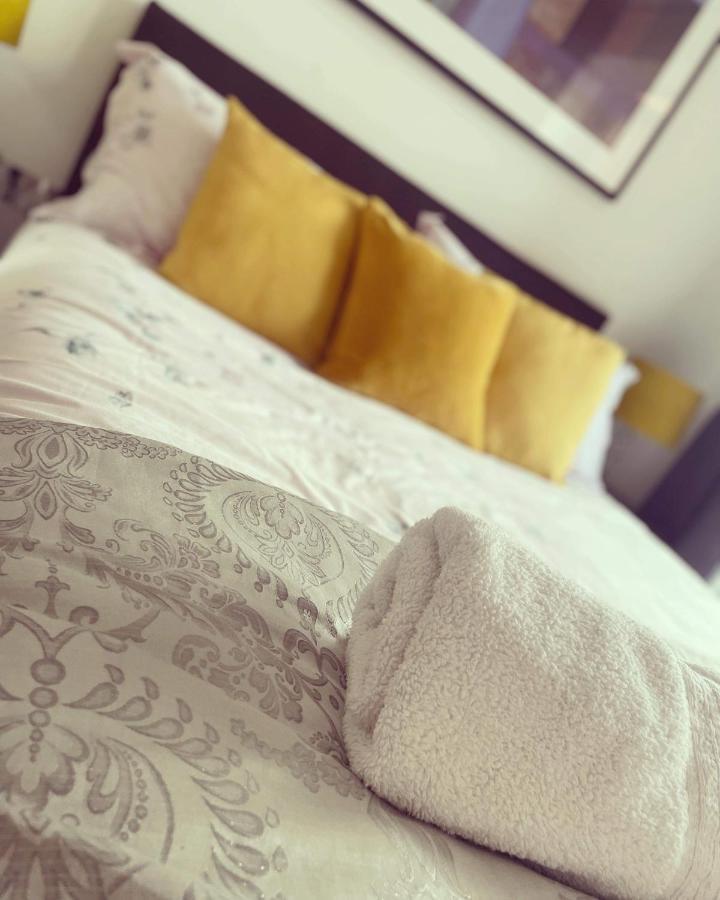 City Centre Chester Waterways Apartment Экстерьер фото