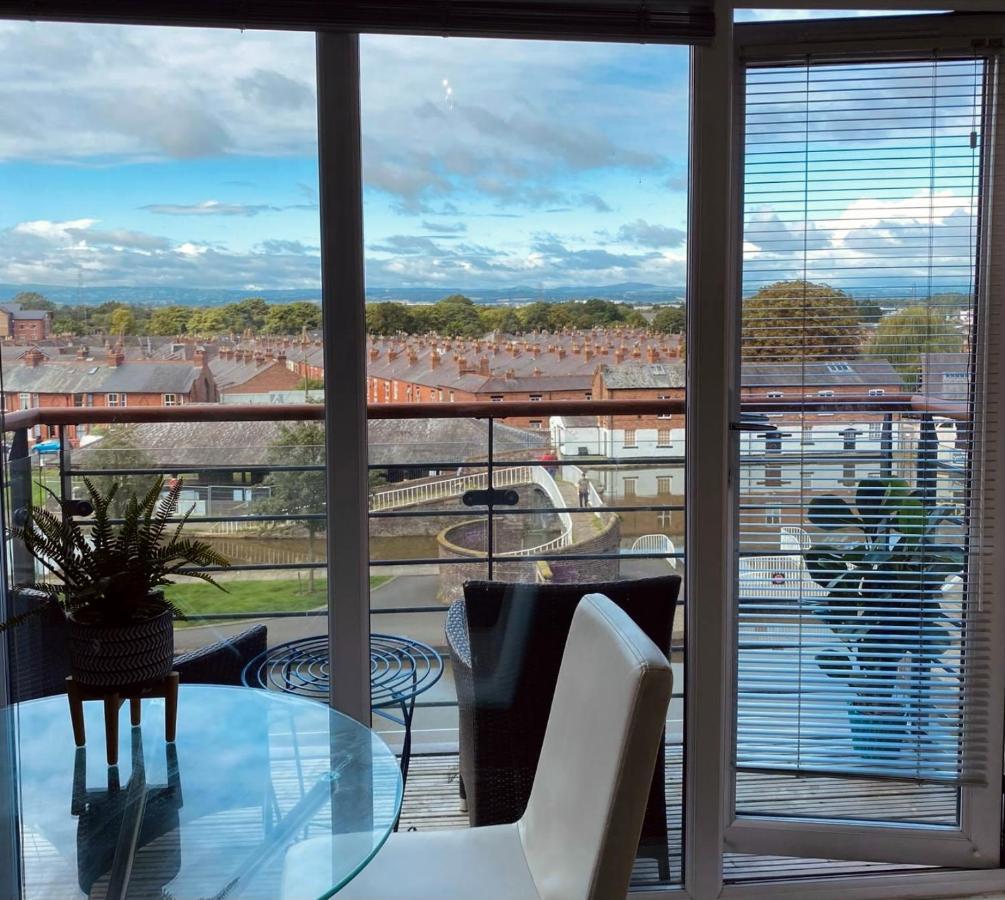 City Centre Chester Waterways Apartment Экстерьер фото