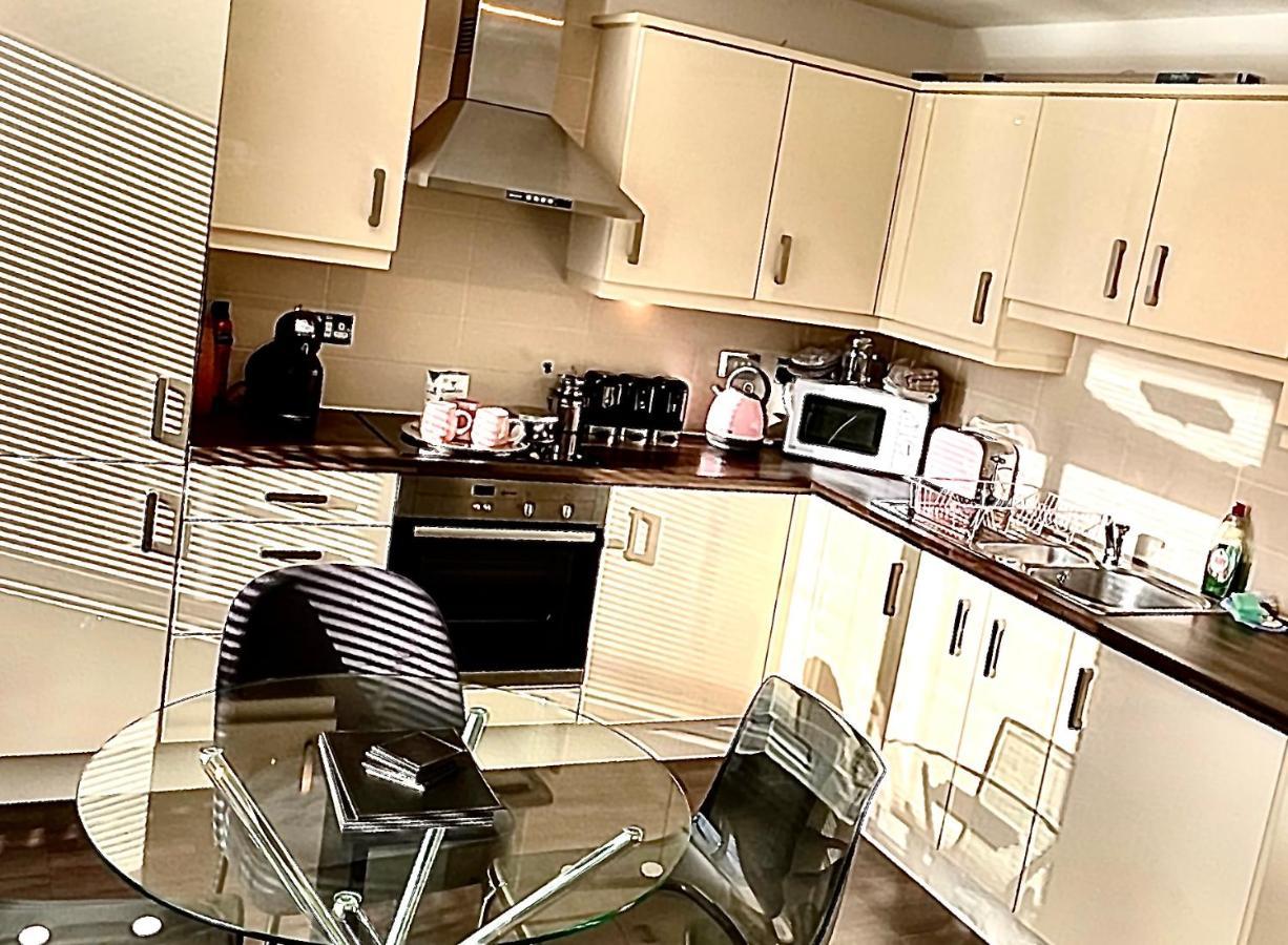 City Centre Chester Waterways Apartment Экстерьер фото