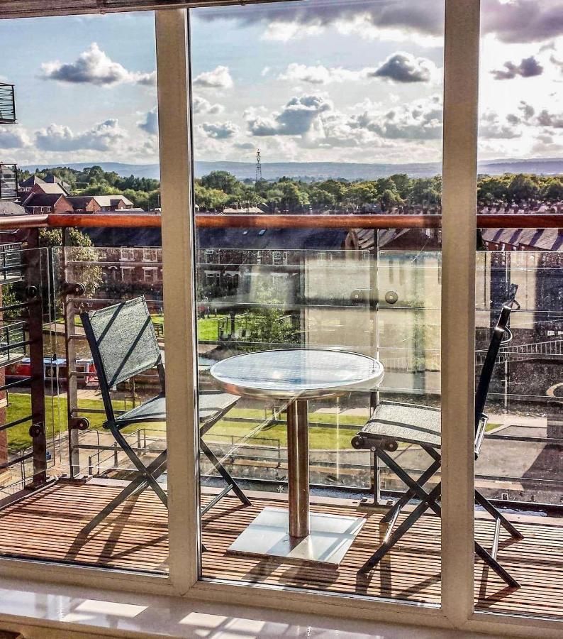 City Centre Chester Waterways Apartment Экстерьер фото