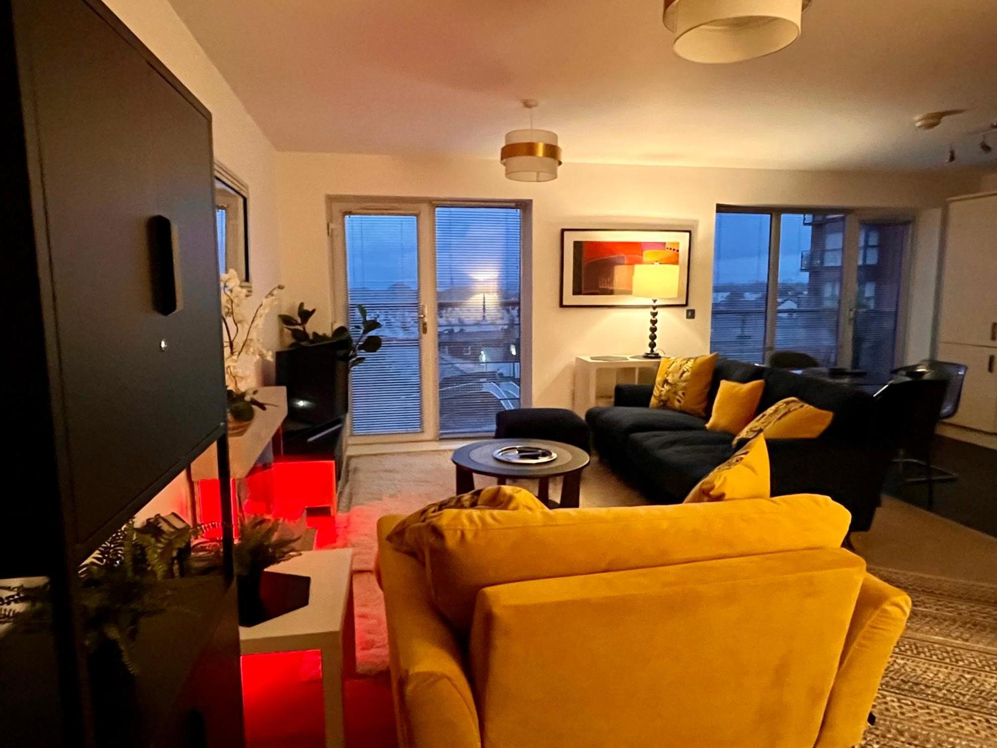 City Centre Chester Waterways Apartment Экстерьер фото