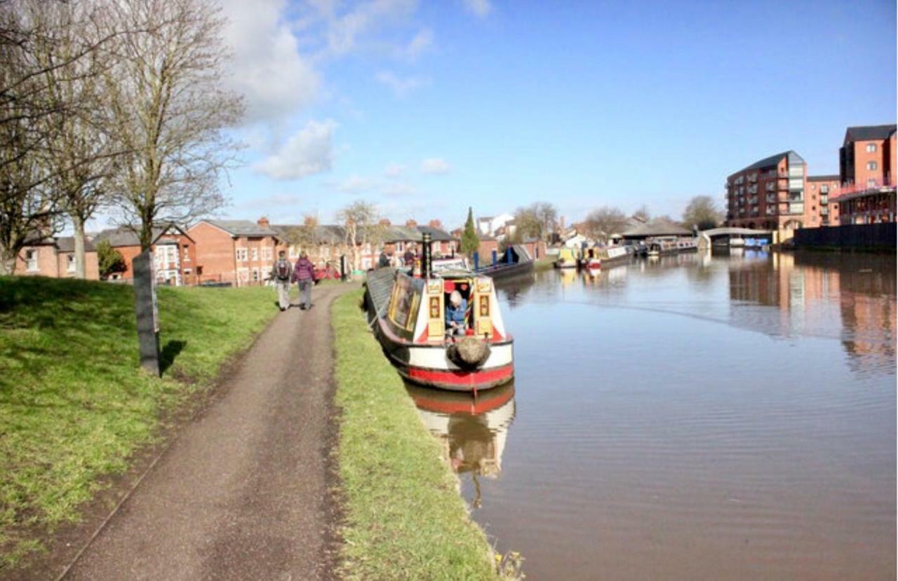 City Centre Chester Waterways Apartment Экстерьер фото